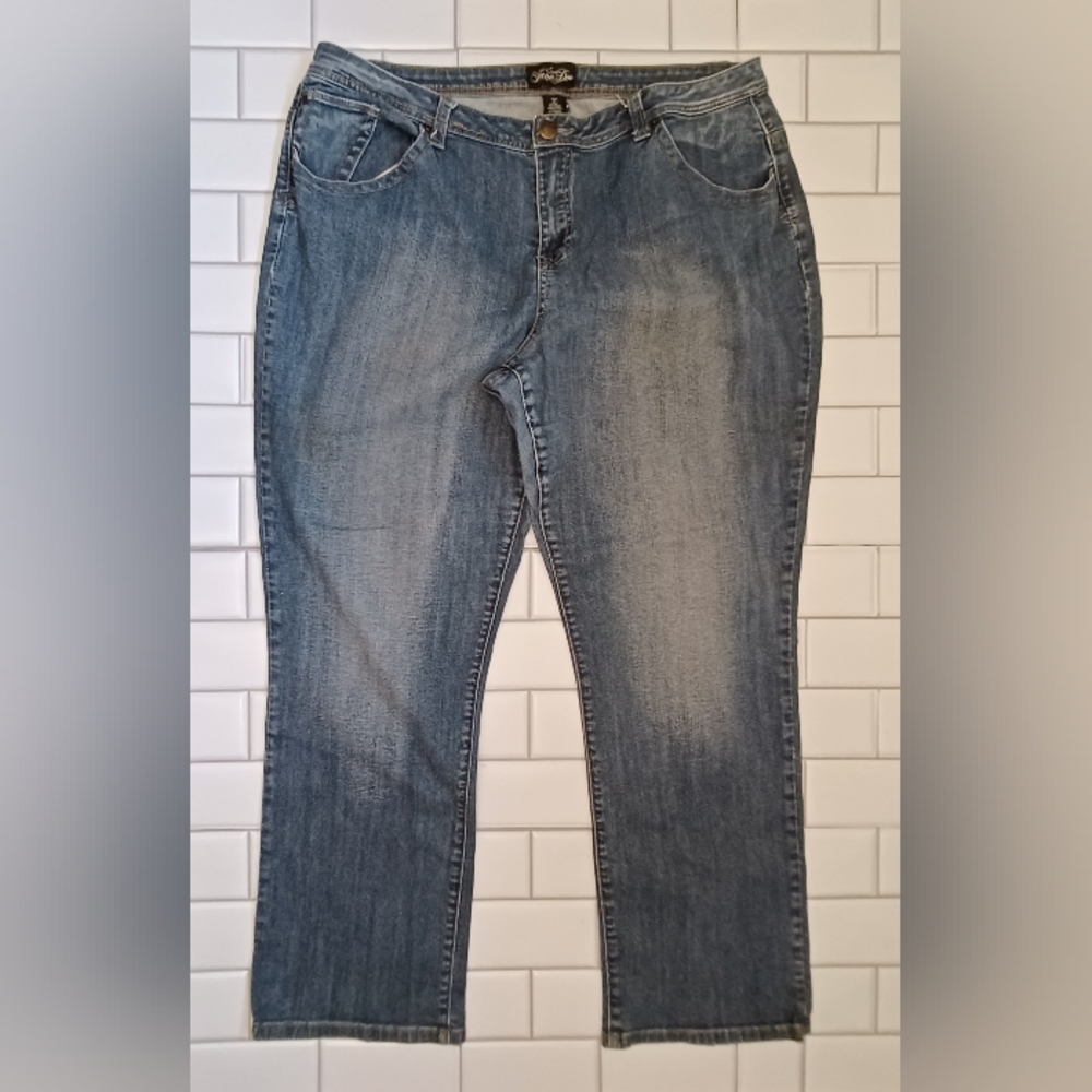 Jane Doe size 20 Denim Jeans/ Embellished Back Pockets Butterfly Design